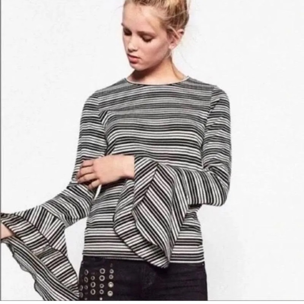 NWT ZARA Bell sleeve blouse